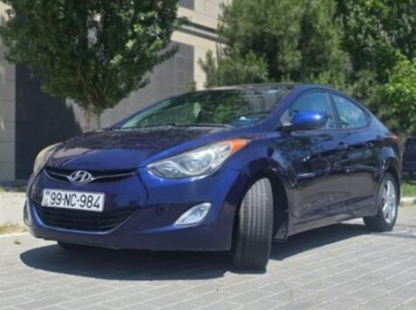 Hyundai Elantra 2013