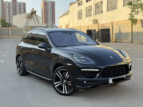 Porsche Cayenne S 2011