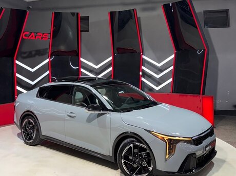 Kia  2025