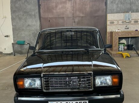 LADA (VAZ) 2107 2010