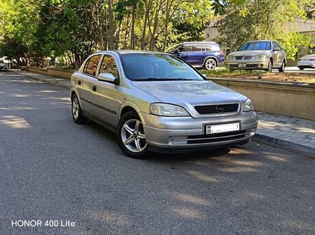 Opel Astra 2000