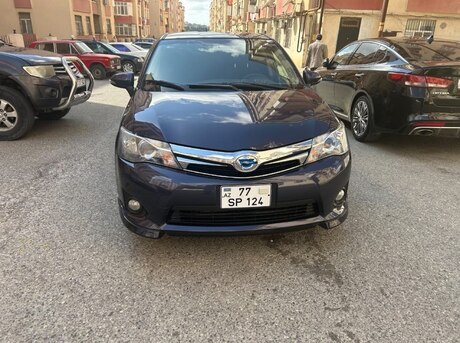 Toyota Corolla Fielder 2015