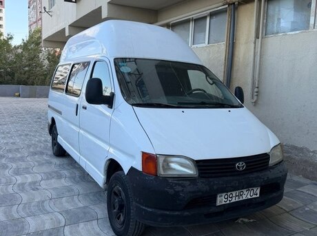 Toyota HiAce 2003