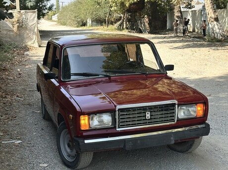 LADA (VAZ) 2107 2005