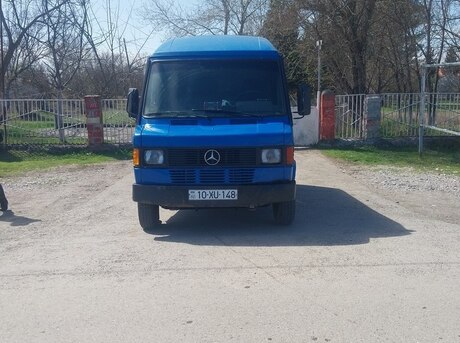 Mercedes 208 D 1992