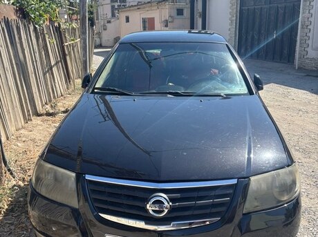 Nissan Sunny 2011