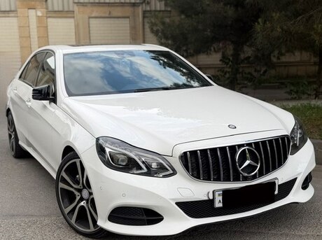 Mercedes E 220 2015