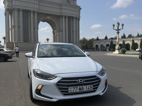 Hyundai Avante 2016