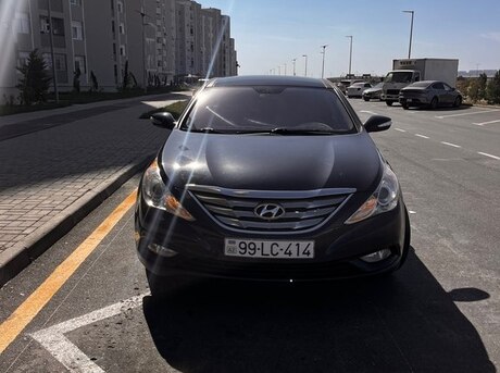 Hyundai Sonata 2011