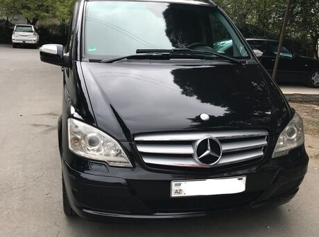 Mercedes Viano 2010