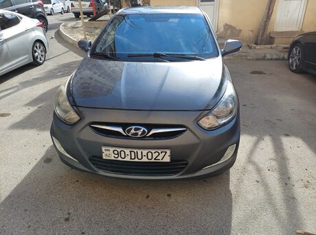 Hyundai Accent 2012
