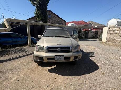 Nissan Pathfinder 2001