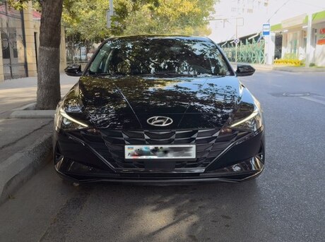 Hyundai Elantra 2023