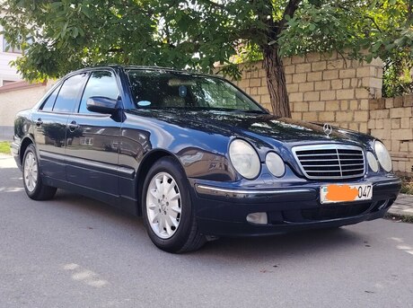 Mercedes E 270 2001