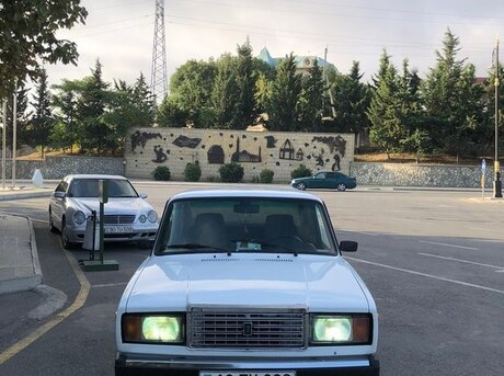 LADA (VAZ) 2107 2004