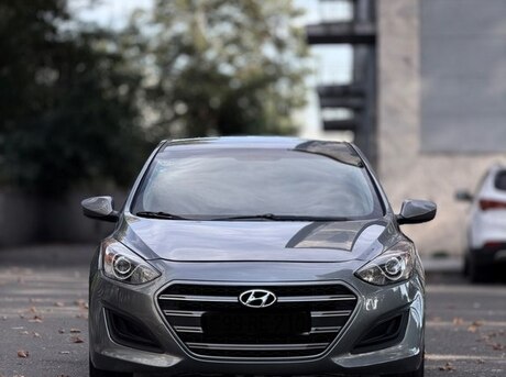 Hyundai Elantra 2015