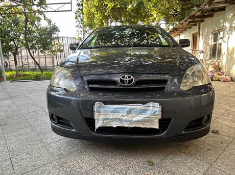 Toyota Corolla 2005