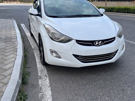 Hyundai Elantra 2012