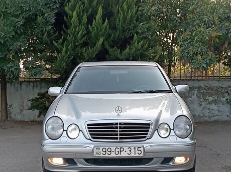 Mercedes E 220 2000