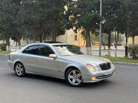 Mercedes E 270 2004