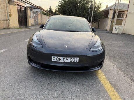 Tesla Model 3 2023