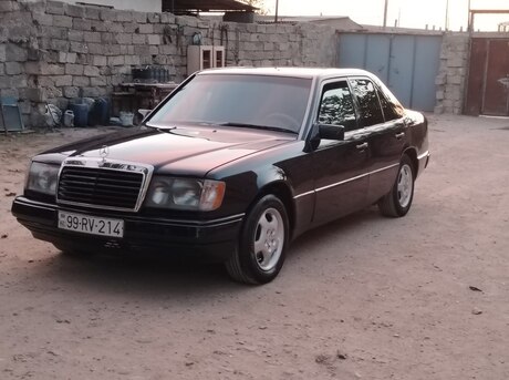 Mercedes  1990