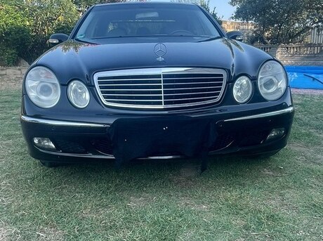 Mercedes E 240 2004
