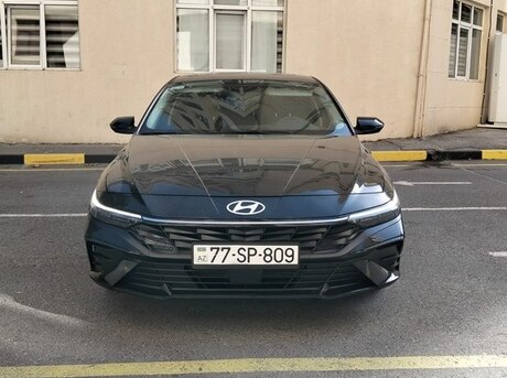 Hyundai Elantra 2024