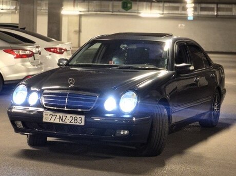 Mercedes E 240 2000