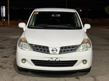 Nissan Tiida 2011