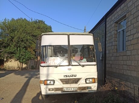 Isuzu Ecobus 1997