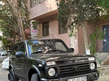 LADA (VAZ) Niva 2023
