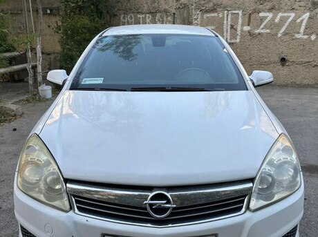 Opel Astra 2009