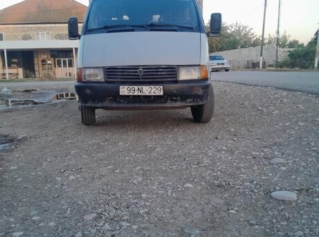 GAZ 2705 1995