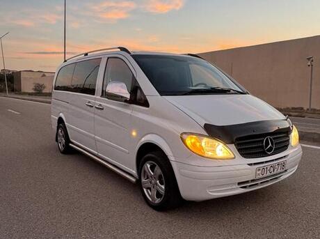 Mercedes  2010