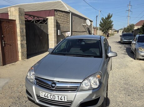 Opel Astra 2008