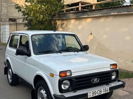 LADA (VAZ) Niva 2009
