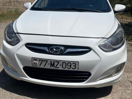Hyundai Accent 2011