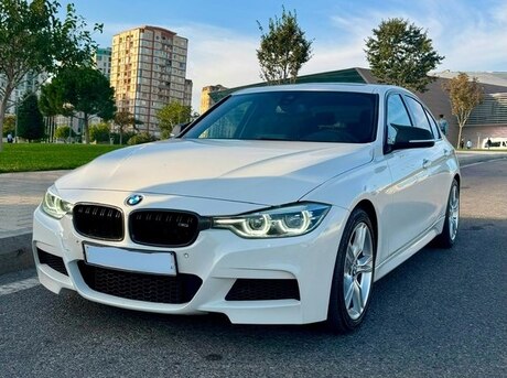 BMW 330 2018