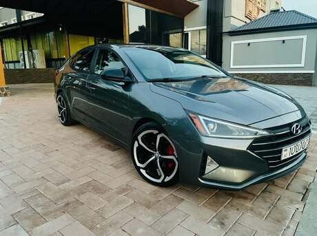 Hyundai Elantra 2019
