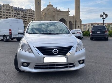 Nissan Sunny 2013