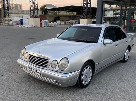 Mercedes E 240 1999