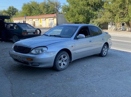 Daewoo Leganza 2002