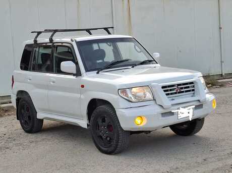 Mitsubishi Pajero io 2002