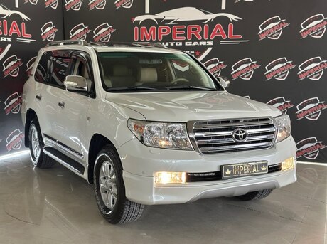 Toyota Land Cruiser 2011