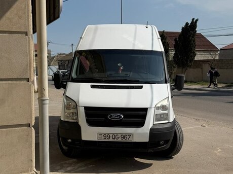 Ford Transit 2011