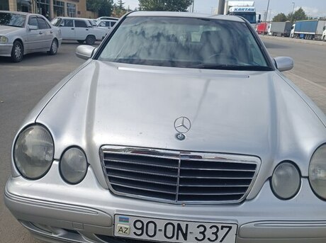 Mercedes E 240 2000