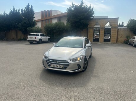 Hyundai Elantra 2018