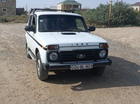 LADA (VAZ) Niva 1985