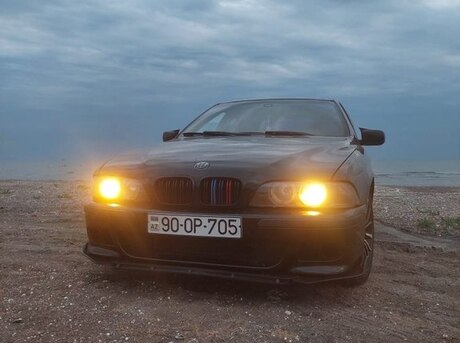 BMW 523 1998